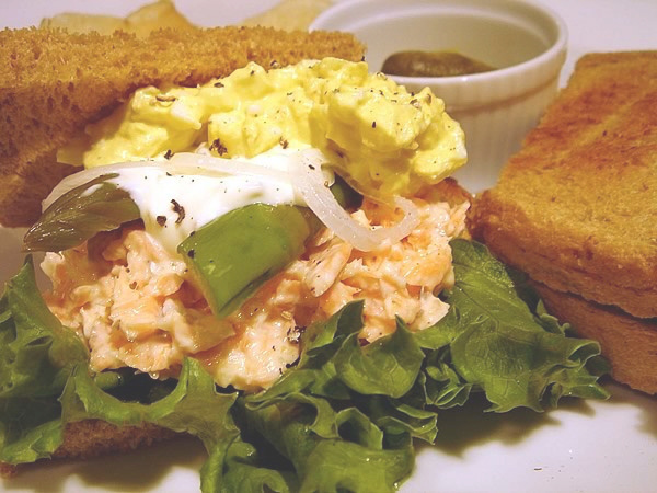 サーモン＆エッグサンド